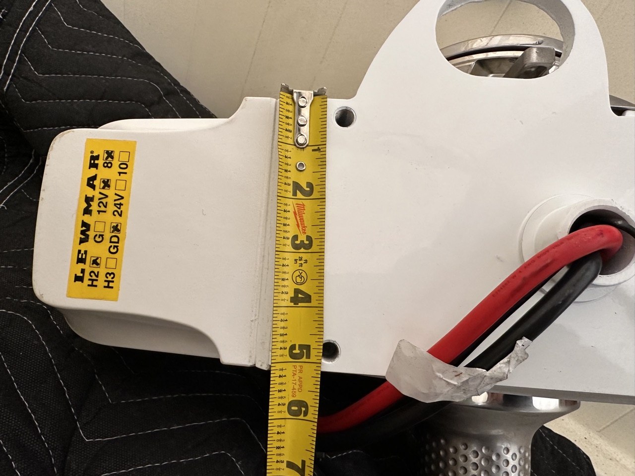 Lewmar H2 windlass base measured from the bottom showing height and cable exit location